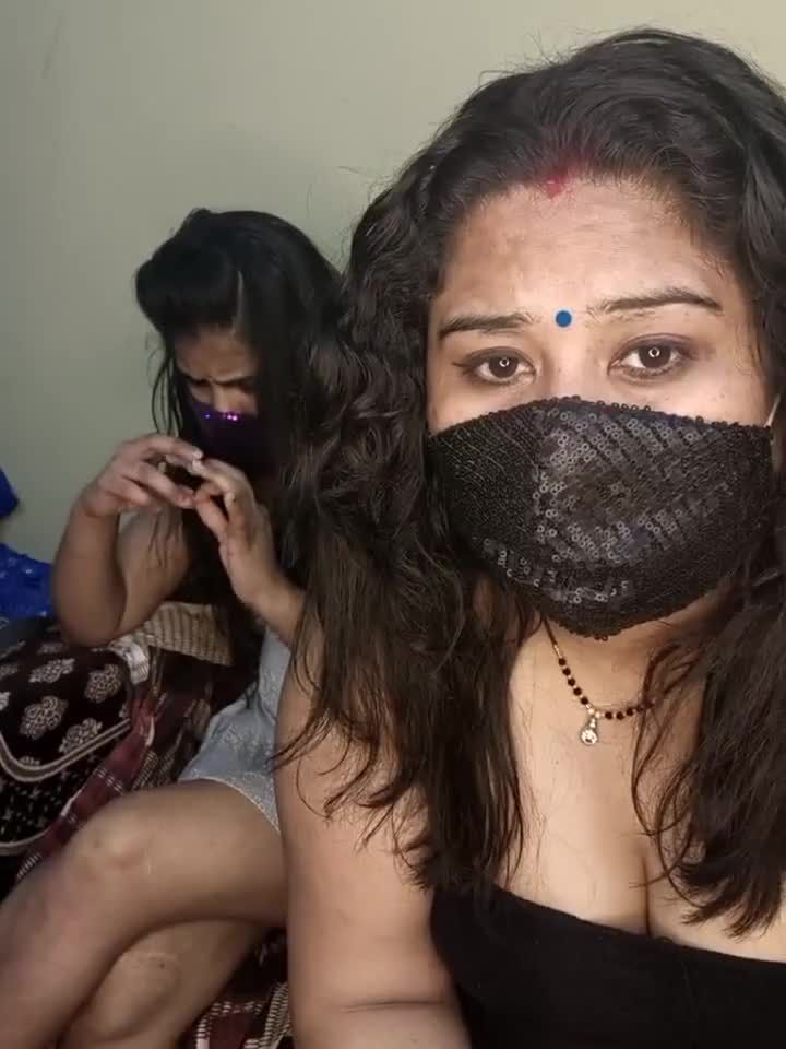 Indian_hotmilfs