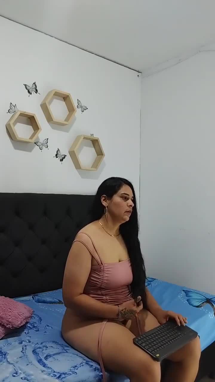 natashahot26