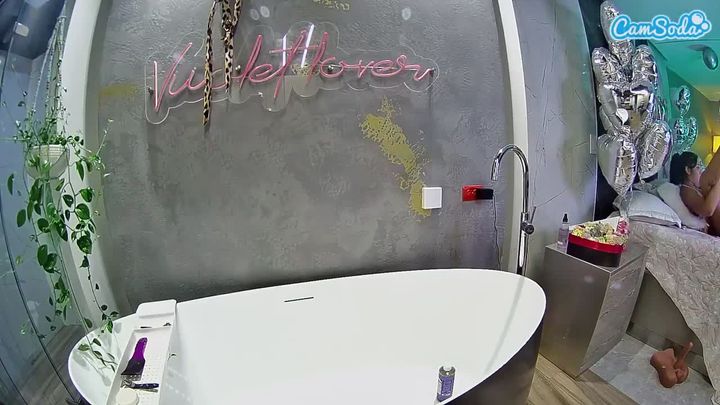 voyeurcam-casa-salsa-bathtub-pov