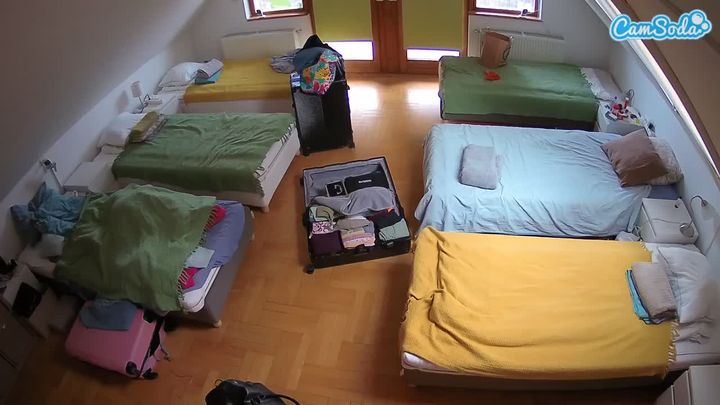 voyeurcam-julmodels-bed-6