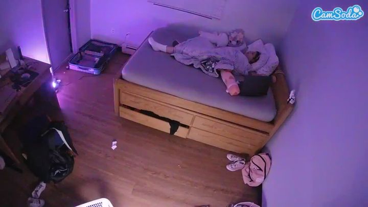 voyeurcam-sexy-little-ana-01